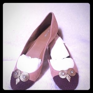 Lands End Owl Flats Size 7